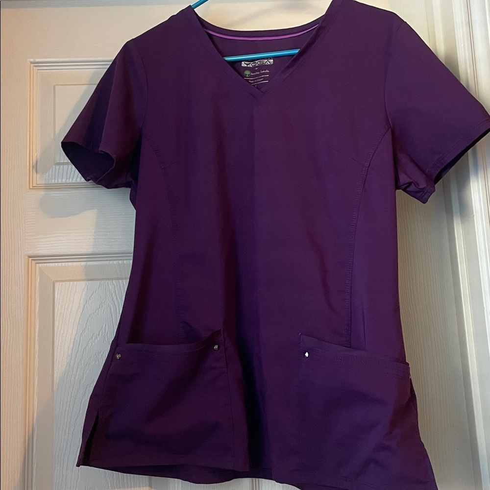 Clear out sale! V-Neck Scrub Top in purple size large! Purple Label Yoga.